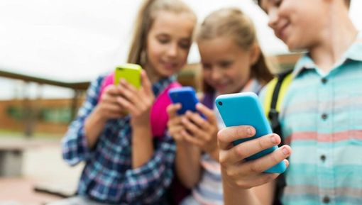 Pronta una class action contro i social: "Proteggere minori da pratiche dannose" Pronta una class action contro i social: "Proteggere minori da pratiche dannose"