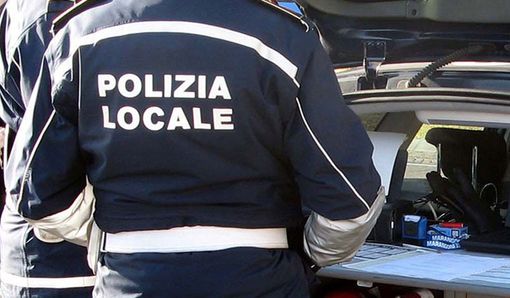 Sicurezza stradale, l’Unione Colline di Langa e del Barolo intensifica i controlli sugli autoarticolati Sicurezza stradale, l’Unione Colline di Langa e del Barolo intensifica i controlli sugli autoarticolati