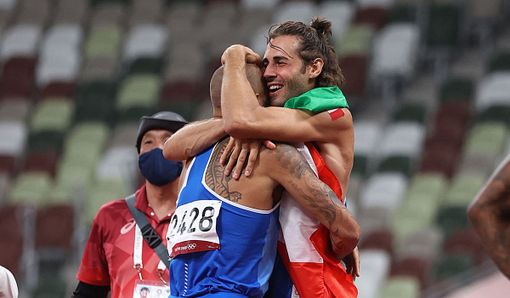 L'abbraccio tra Gianmarco Tamberi e Marcell Jacobs - Foto tratta dal sito FIDAL