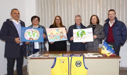 Scelti i disegni vincitori del “Poster per la Pace&quot;, concorso del Lions Club Carrù-Dogliani