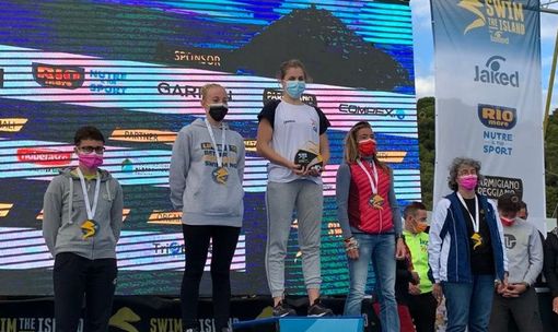 Nuoto acque libere: Anna Chierici protagonista nella Swimtheisland, successo nella Long Swim
