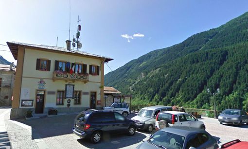 Il Municipio di Sambuco