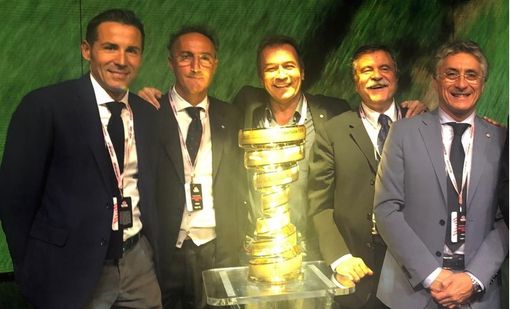 Nella foto da sx verso dx: Mauro Bernardi, Sergio Trossarello, Paolo Bongioanni, Gianni Poncet (sindaco Sestriere), Carlo Bo
