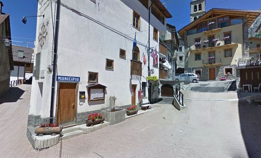 Il municipio di Argentera Il municipio di Argentera