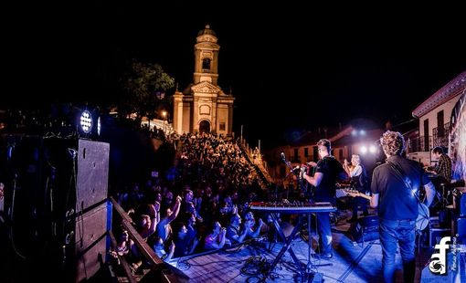 Emozioni e grande musica per tre giorni a Roddino: tutto pronto per Mataria d'Langa (Foto 2022 Facebook Pro Loco Roddino) Emozioni e grande musica per tre giorni a Roddino: tutto pronto per Mataria d'Langa (Foto 2022 Facebook Pro Loco Roddino)