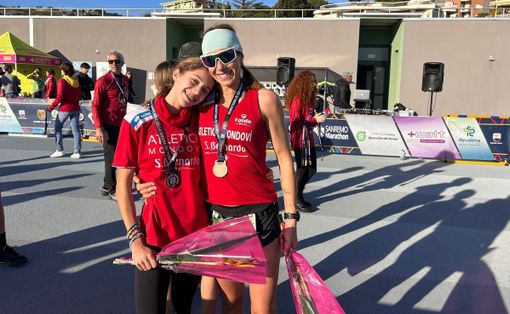 Laura Restagno dell'Atletica Mondovì – Acqua S. Bernardo trionfa sulla 21 km della “Sanremo Marathon”