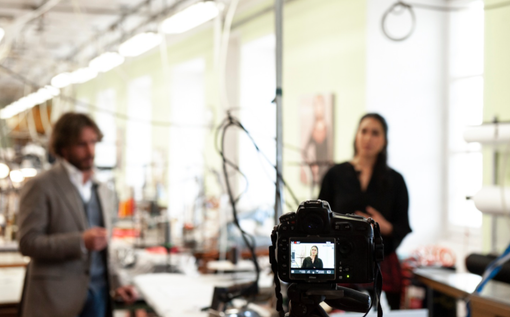 Trucco Tessile e Agostino Trucco protagonisti a Fatti di moda con Noemi Passaniti domenica alle 21 Trucco Tessile e Agostino Trucco protagonisti a Fatti di moda con Noemi Passaniti domenica alle 21