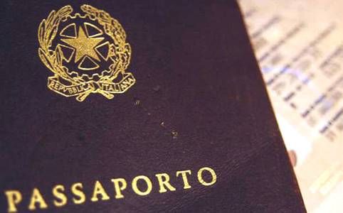 Zona rossa: vietato l’accesso in Questura per passaporti e porto d’armi