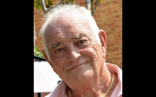 Claudio Detoma, ex ispettore della Polizia Locale albese. Aveva 70 anni