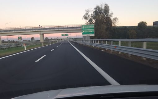 Autostrada Cuneo-Asti: "Mentre si dibatte sul nome, la cartellonistica è carente" Autostrada Cuneo-Asti: "Mentre si dibatte sul nome, la cartellonistica è carente"