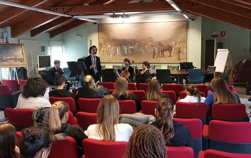 Fa tappa alla sede Bper di Saluzzo “La musica insieme”