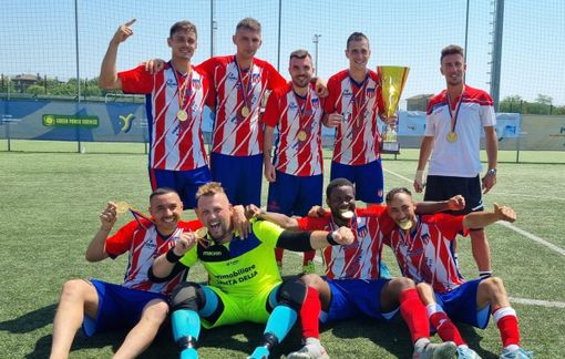 (foto - pagina fb futsal raptors)