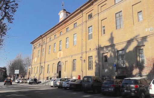 L'ospedale Santo Spirito di Bra, da dove domenica scorsa è iniziato il trasferimento dei reparti verso Verduno