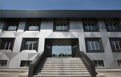 Un'ora e mezza di sciopero per gli interinali della Arpa di Bra