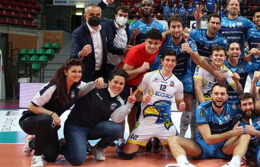 (foto - pagina fb cuneo volley) (foto - pagina fb cuneo volley)