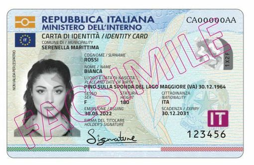 Carta d'identità elettronica: Alba apre l'Anagrafe nei pomeriggi di novembre e dicembre Carta d'identità elettronica: Alba apre l'Anagrafe nei pomeriggi di novembre e dicembre