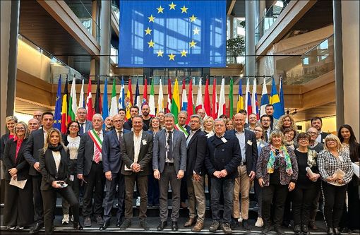 Sindaci e amministratori della Granda al parlamento europeo di Strasburgo