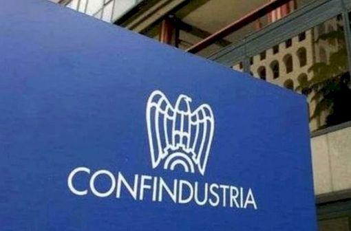 Tanti ospiti all'assemblea (aperta al pubblico) di Confindustria Cuneo