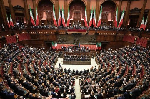 VOLTI E RISVOLTI / Sta emergendo il tentativo della politica di soffocare la partecipazione VOLTI E RISVOLTI / Sta emergendo il tentativo della politica di soffocare la partecipazione