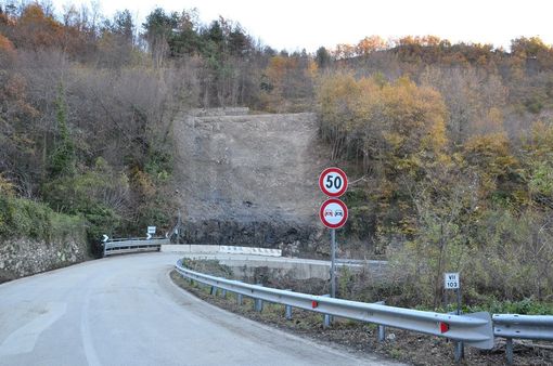 Statale 28, il Prefetto di Imperia: "Stop ai tir, ordinanza inefficace. Il sindaco di Pornassio la revochi"
