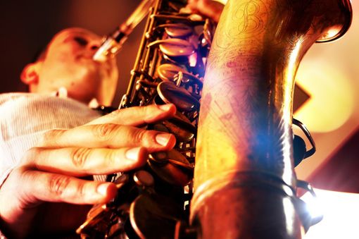 Il saxofonista Gianni Virone, direttore della serata