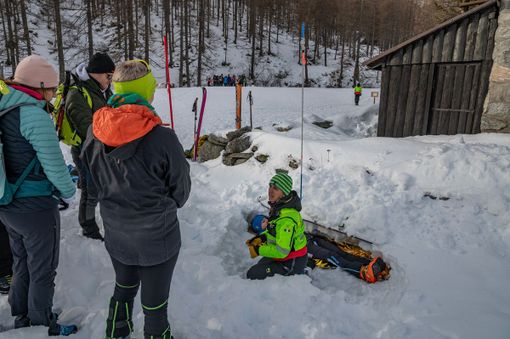 "Sicuri in montagna d'inverno": domenica anche ad Artesina  la giornata nazionale che CAI e CNSAS  dedicano alla prevenzione