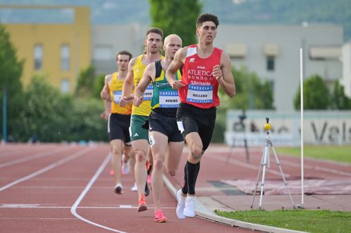 Lorenzo Mellano in azione sui 1500m.