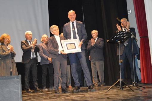 Cheraschese dell’Anno: all’ex maestra Agnese Favole l’edizione 2023 del riconoscimento Cheraschese dell’Anno: all’ex maestra Agnese Favole l’edizione 2023 del riconoscimento