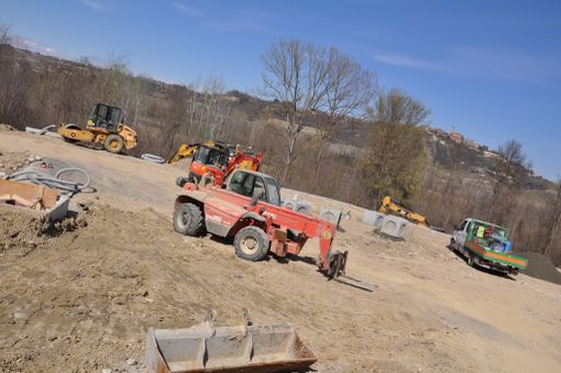 I lavori per la realizzazione della rotatoria, da noi fotografati lo scorso venerdì 15 marzo