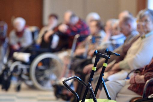 Cura, assistenza e corse contro il tempo: oss e infermieri piemontesi chiedono nuove regole per il mondo delle rsa Cura, assistenza e corse contro il tempo: oss e infermieri piemontesi chiedono nuove regole per il mondo delle rsa