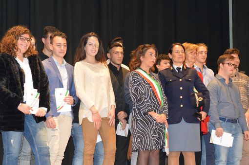 Violenza di genere: successo di pubblico a Carrù per il convegno con Gessica Notaro (FOTO e VIDEO)