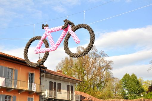 Bra festeggia l’arrivo della Carovana rosa