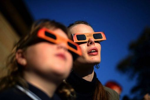 Eclissi parziale di Sole, appuntamento al Castello del Mirabello: domani lo spettacolo nel cielo della Valle Pesio Eclissi parziale di Sole, appuntamento al Castello del Mirabello: domani lo spettacolo nel cielo della Valle Pesio