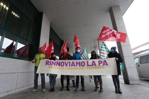 "Rinnoviamo la Pubblica Amministrazione", anche a Cuneo scioperano i lavoratori statali (VIDEO)
