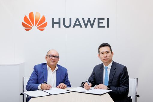 A sinistra Massimo Marengo (Albasolar) A sinistra Massimo Marengo (Albasolar)