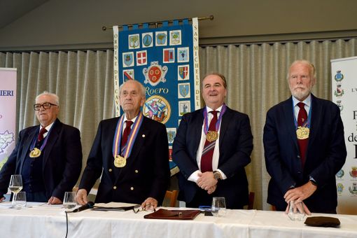 Castellinado, un successo l'assemblea annuale dei Cavalieri del Roero, riuniti per celebrare (anche) la festa di primavera