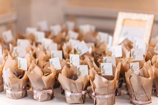 Matrimoni 2025: gadget e accessori personalizzati per stupire gli invitati