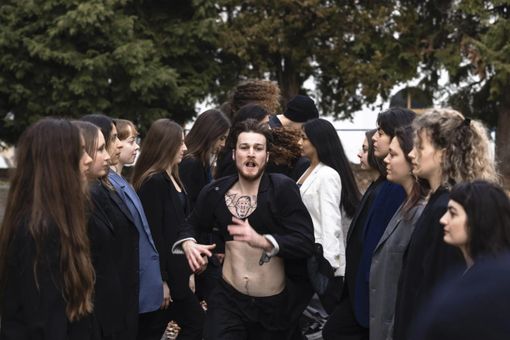 Il festival Piazza di Circo continua tra chapiteau, acrobazie e fiamme Il festival Piazza di Circo continua tra chapiteau, acrobazie e fiamme