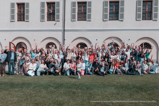 Alumni di UNISG fotografati da Aaròn Gòmez Figueroa