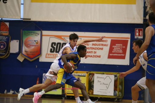 Una fase di gioco di Abet Bra-Campus Piemonte