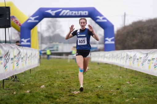 ATLETICA / Parolini e Roatta trionfano alla Festa del Cross lombarda di Paderno Dugnano ATLETICA / Parolini e Roatta trionfano alla Festa del Cross lombarda di Paderno Dugnano