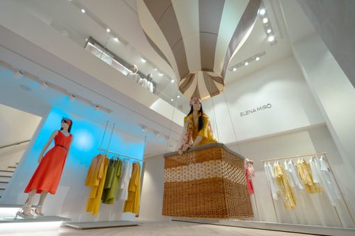 Arte made in Cuneo nel flagship store milanese del marchio Miroglio «Elena Mirò»