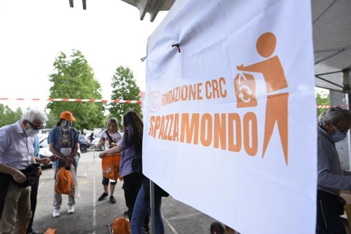 Torna "Spazzamondo": anche ad Alba cittadini attivi per l'ambiente