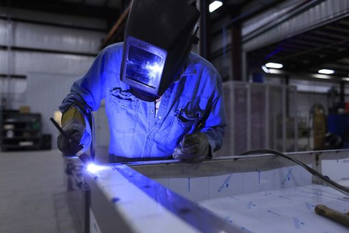 Il Metalmeccanico è il settore che è cresciuto di più rispetto al III trimestre 2021 Il Metalmeccanico è il settore che è cresciuto di più rispetto al III trimestre 2021