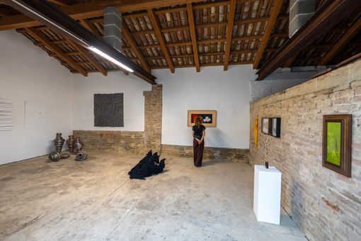 La collina sale sempre: il Festival che intreccia arte contemporanea, paesaggio e memoria