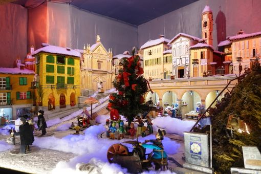 Bra, domenica 7 dicembre inaugurazione del presepe artistico della Croce