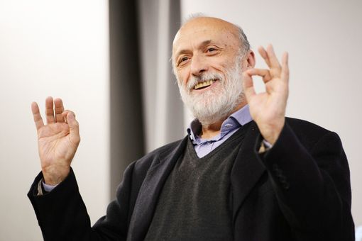Carlo Petrini, si è spento lo scorso 22 maggio a 76 anni Carlo Petrini, si è spento lo scorso 22 maggio a 76 anni