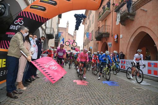La partenza da Alba dell'ottobre scorso La partenza da Alba dell'ottobre scorso