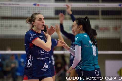 Alessia Populini con Veronica Bisconti (foto Guido Peirone) Alessia Populini con Veronica Bisconti (foto Guido Peirone)