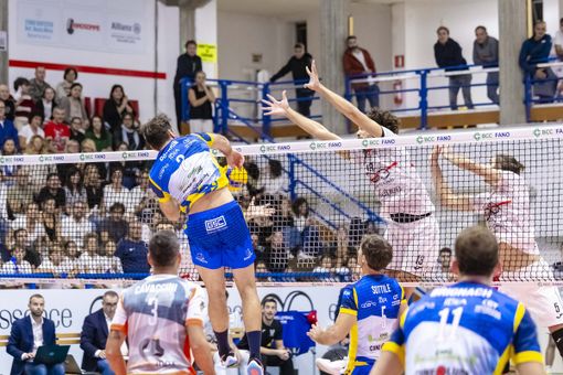 Lorenzo Codarin in attacco nella trasferta di Fano Lorenzo Codarin in attacco nella trasferta di Fano